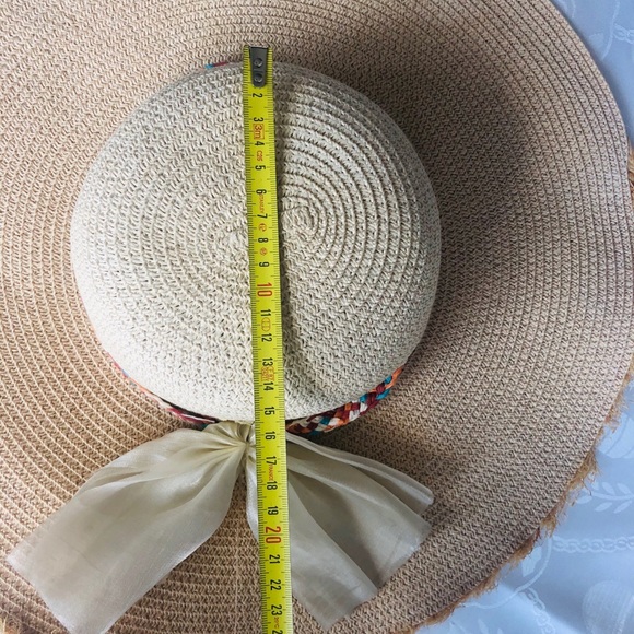 Straw hat wide trim - Picture 2 of 2